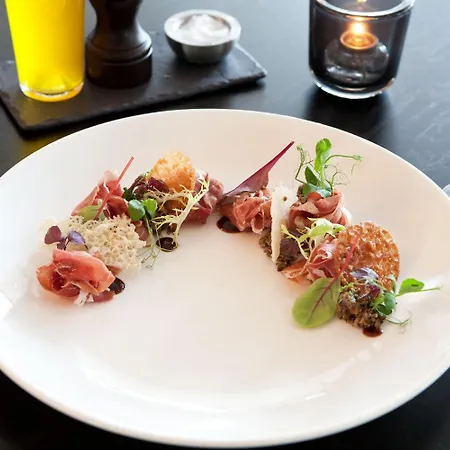 Fletcher Hotel-restaurant Duinzicht מלון