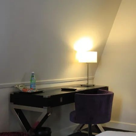 מלון Fletcher Hotel-restaurant Duinzicht 4*