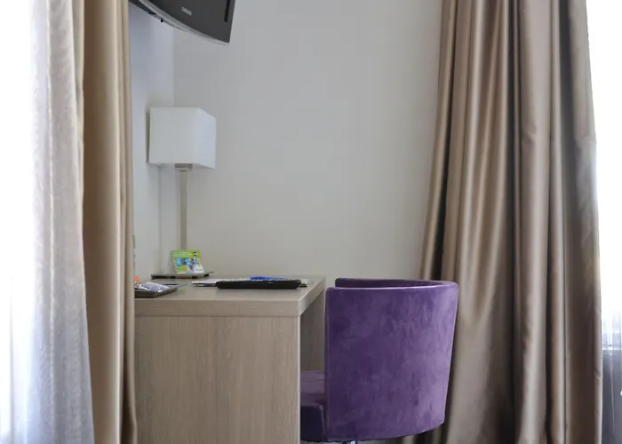 Fletcher Hotel-restaurant Duinzicht Otel 4*