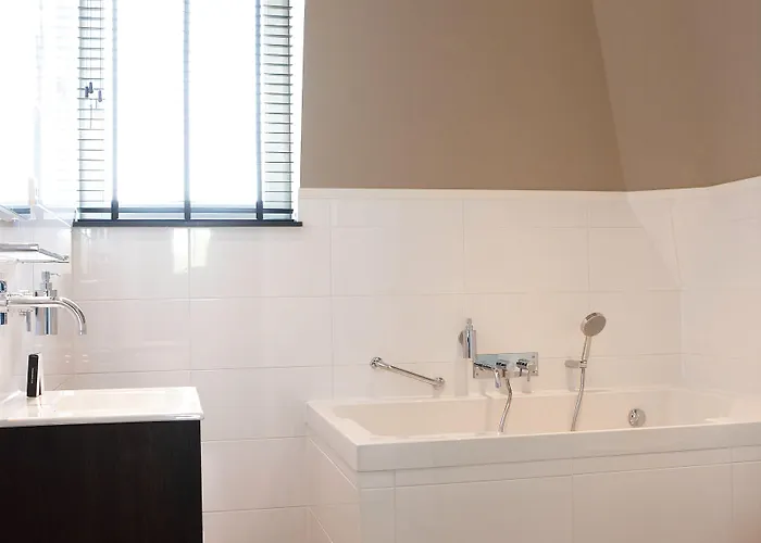 Otel Fletcher Hotel-restaurant Duinzicht 4*