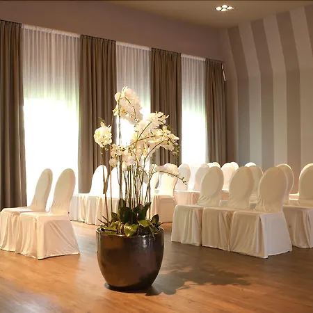 Fletcher Hotel-restaurant Duinzicht Ауддорп