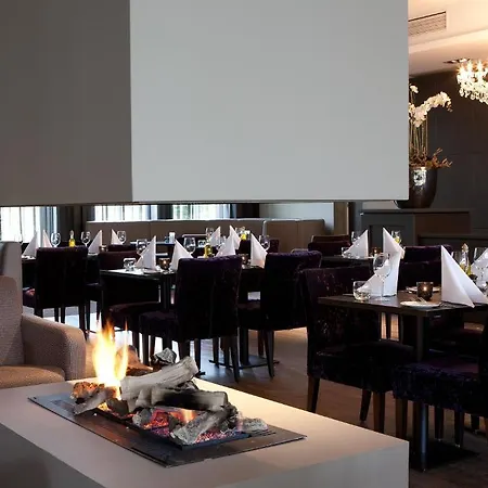 מלון Fletcher Hotel-restaurant Duinzicht 4*
